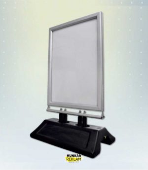 Пана Вятър с Връзка 70x100