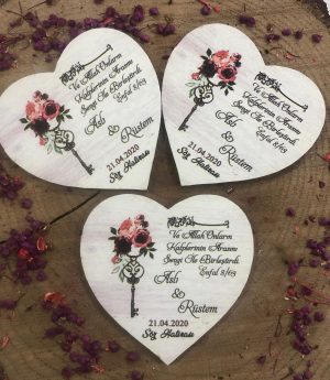 Дървен Магнит