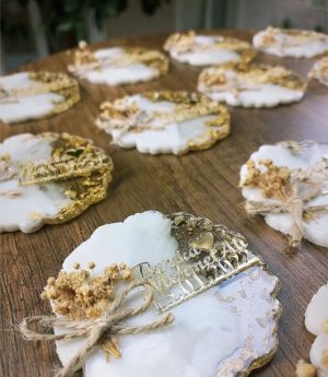 Епоксиден Магнит с Цветя и Плексигласов Надпис