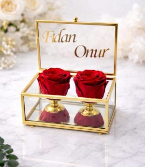 Кутия за Годежни Пръстени с Вечни Рози