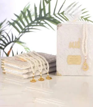 Комплекти с Кадифена Книга Ясин + Перлен Тесбих в Тюлена Торбичка