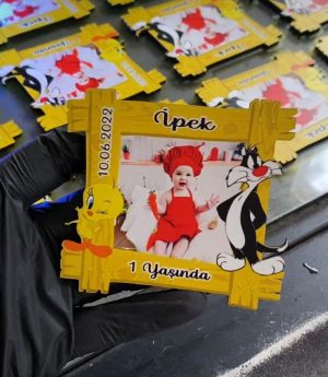 Дървен Магнит