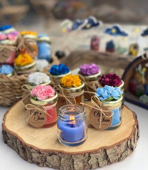 Кръгъл Буркан Свещ с Разноцветни Цветя