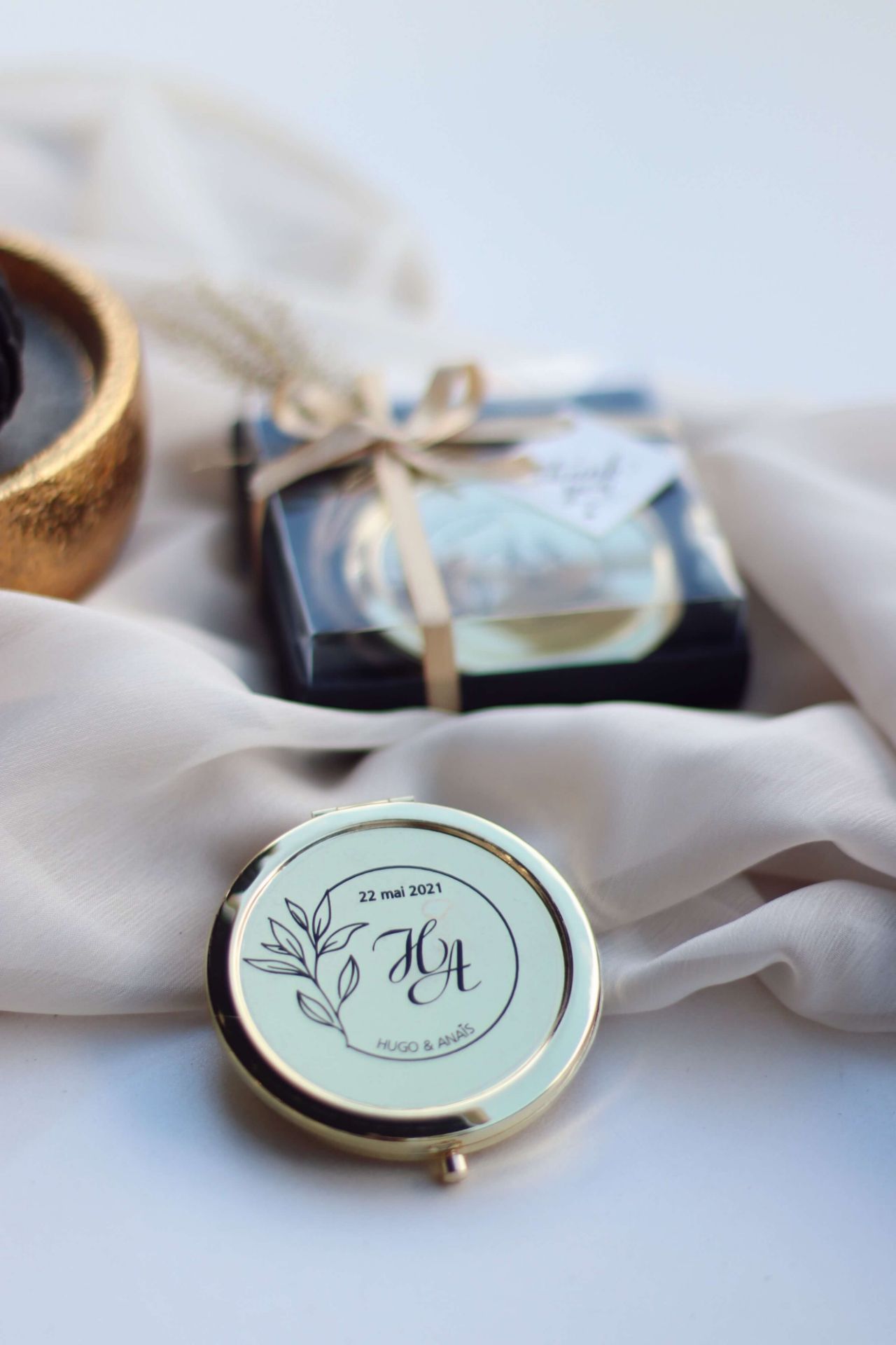 0000598_gold-ayna-kutulu