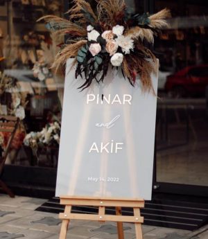 Матирана Плексигласова Табела за Посрещане