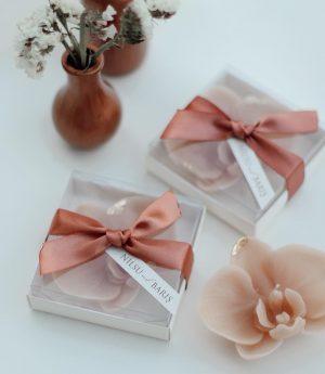 Свещ Орхидея със Златно Фолио