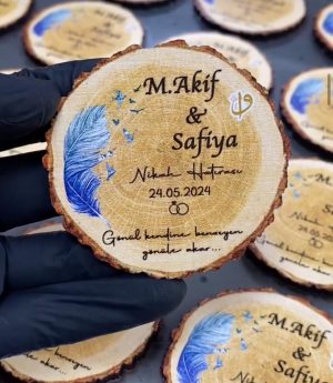 Дървен Магнит