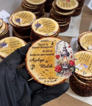 Дървен Магнит