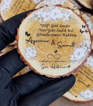 Дървен Магнит