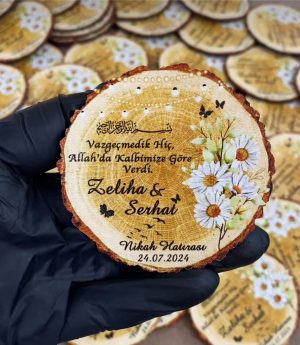 Дървен Магнит