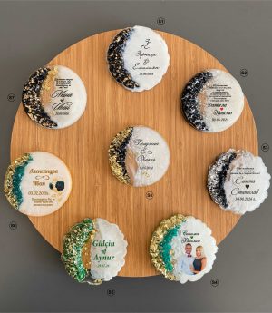 Черен и Зелен Епоксиден Магнит с Камъни