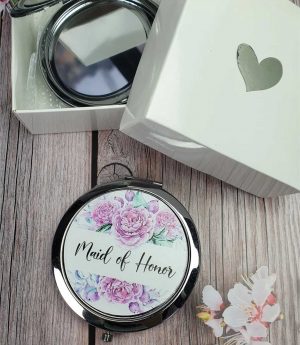 Огледалце с Едно Име в Специална Кутия