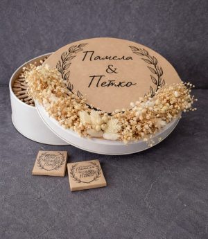 Метални Шоколадови Видове с Цветя