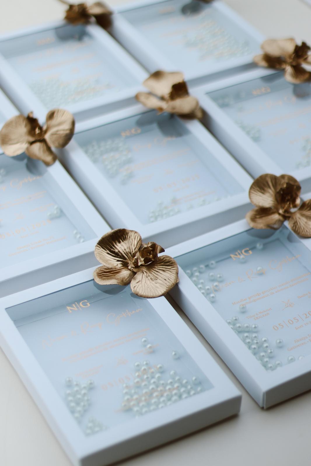 0004861_gold-cicekli-incili-davetiye