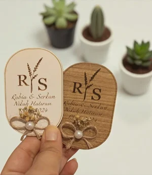 Дървен Магнит