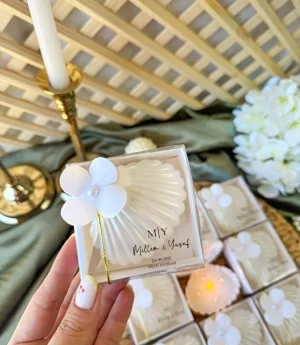 Кутия и Истрида Свещ с Връв