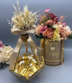 Комплект Призма Шоколади За Искане И Цвете За Годеж