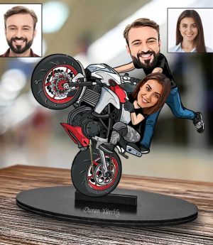 Персонализирано Карикатурно Библо С Дизайн На Мотористка Двойка