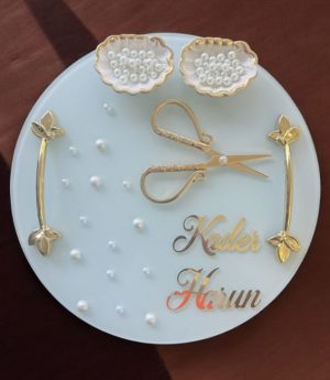 Златна табла за годеж