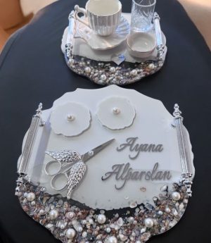 Елегантни Сребърни Подноси За Сгодяване И Годеж