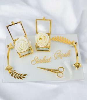 Златна прозрачна табла за годеж