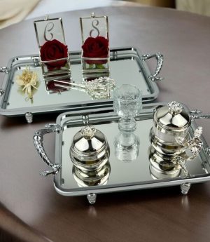 Елегантен Сребърен Поднос За Сгодяване И Поднос За Годеж