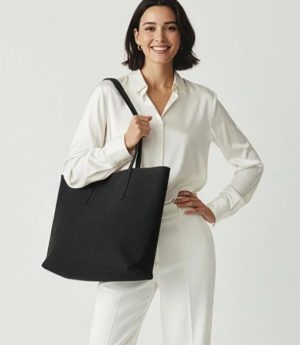 Дамска Чанта За Ръка И Рамо От Набук Плат, Водоустойчива