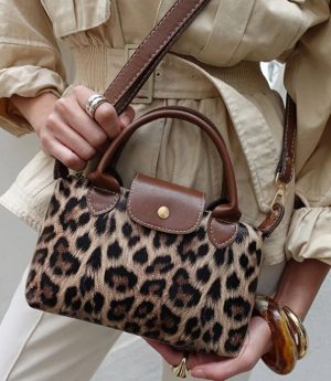 Дамска Чанта С Презрамка От Десенирана PU Кожа