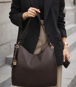 Дамска Чанта За Ръка И Рамо С Цип И Charm Декорация