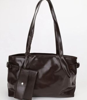 Кожена Чанта С Портмоне И Детайл Колан За Ръка И Рамо