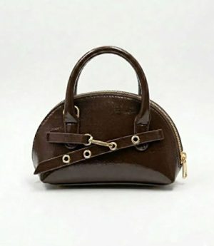 Овална Мини Дамска Чанта С Цип За Ръка И Рамо