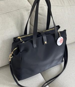 Дамска Чанта За Рамо Подходяща За Майка И Бебе, С Възможност За Носене На Лаптоп